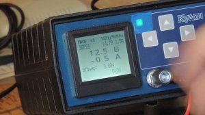 Обслуживаю семилетней 90 А-ч Ca-Ca. кулон 820 и 720.mp4