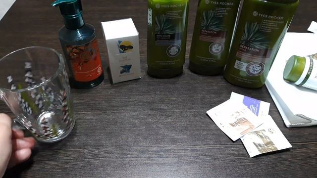 ?Ив Роше?Распаковка?посылки? Новый аромат        #распаковка #ивроше #ароматы #коллекцияароматов