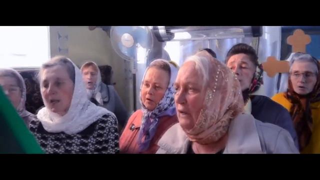 Тут на горбочку, в зеленім віночку Маленька церковка стоїть смотреть онлайн