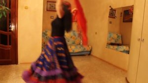 Gypsy dance Постановка цыганского танца с платком Венеры Ферарь (из серии домашних уроков)
