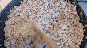 Жареные пирожки с мясом. На второй день еще вкуснее.