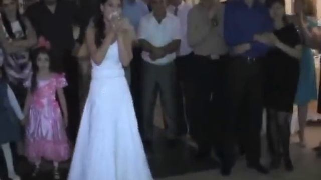 свадебный танец Андраника и Тамары смотреть онлайн