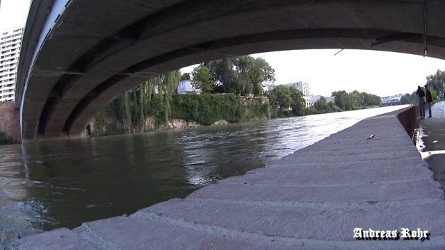 Ульм. Дунай. Под мостом. Взгляд с коляски. Влог. Германия. Vlog. Ulm. Germany