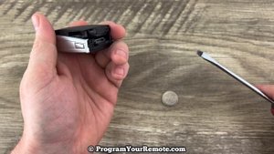 2017 - 2020 Genesis G80 Remote Key Fob Battery Replacement - How To Change Remove Replace Batteries