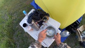 Рыбалка с ночевкой на реке Исеть - Уха на берегу реки