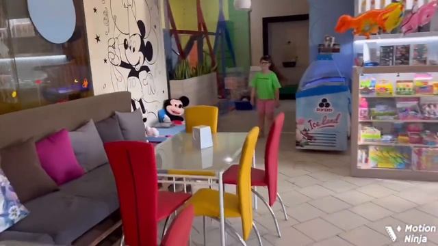 Гуляем в детском центре "МИККИ ХАУС", кушаем БАБЛ ВАФЛИ смотреть онлайн