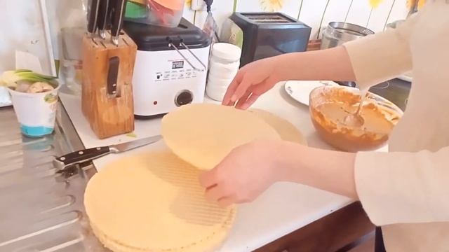 торт из вафельных коржей с вареным сгущенным молоком
