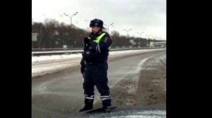 НЕ ПРОПУСКАЮТ "СКОРУЮ" РАДИ VIP КОРТЕЖА ЧИНОВНИКО