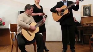 Два окна со двора и развесистый клён))))))))))))))))
