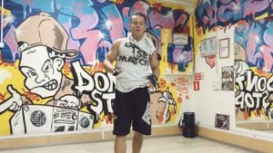 Уроки капоэйра для продвинутых / вращение на руках (au giratoria)