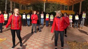 Флешмоб «Мы за мир без границ!» учреждения культуры Советского района, г.п Советский