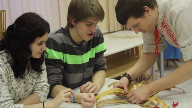 Видеозапись учебного занятия по берестоплетению от Вука смотреть онлайн