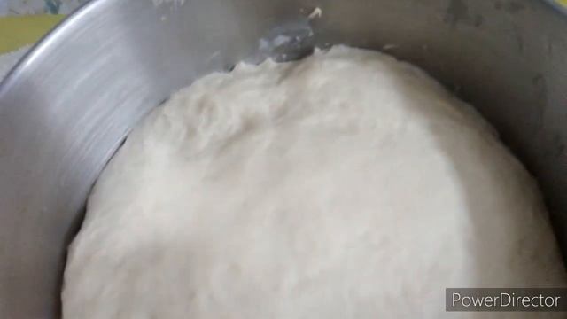 Булочки сахарные плюшки рецепт выпечки .