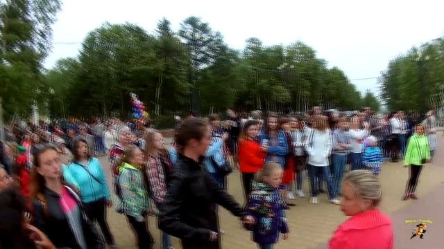 г.Оха. День молодежи, дерево желаний, выпускники 2016 смотреть онлайн