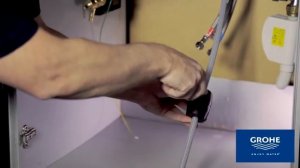 Установка кухонного смесителя Grohe Minta Touch