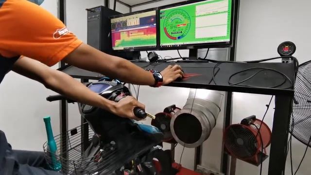 Yamaha Y15ZR UP 2HP !!!!!! Petronas Power Booster Ysuku #1 смотреть онлайн