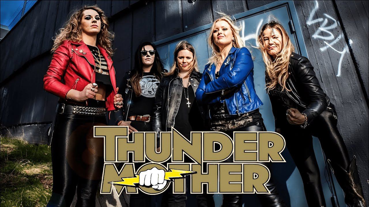 Thundermother - So close GUITAR BACKING TRACK WITH VOCALS!