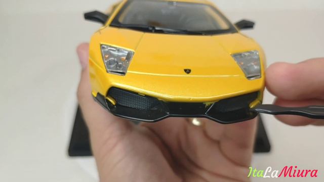 1:24 Lamborghini Murcielago LP 670-4 SV ч.4 - Bburago смотреть онлайн