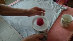 Лайфхак! Как погладить одежду без утюга?!