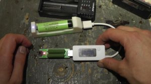 Liitokala Lii 100. Хорошая зарядка за 4$ для любых аккумов и неплохой power bank