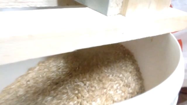 Мельница для солода. Помол при помощи дрели.