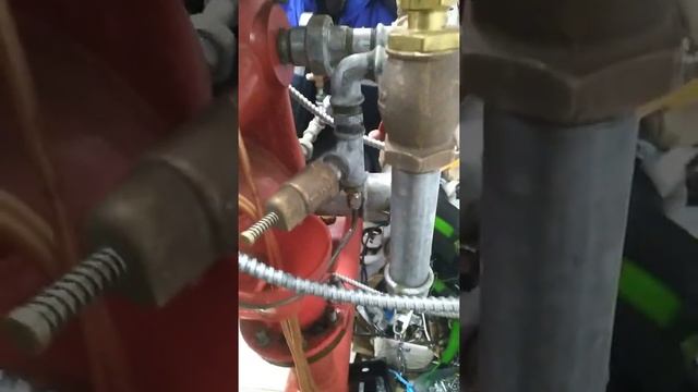 Порядок работы пожарного клапана системы пожаротушения(2) смотреть онлайн