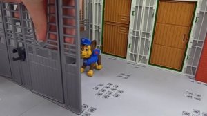 София Прекрасная - Видео для девочек - Софии подарили лошадь