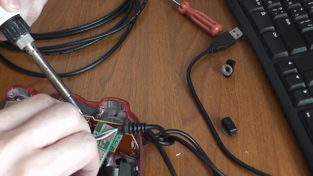 Легкий ремонт старого геймпада. Джойстик заболел. USB gamepad repair смотреть онлайн