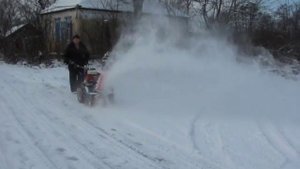 Уборка снега,  Мотоблоком ОКА и Снегоуборщиком ЦЕЛИНА.
