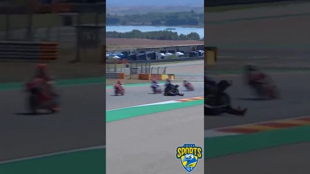 CRASH QUARTARARO MARQUEZ ERROR? ON PURPOSE?