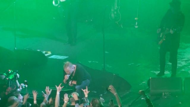 Гарик Сукачев и Бригада С - Моя бабушка курит трубку *** Крокус Сити Холл, 08.12.2017 смотреть онлайн