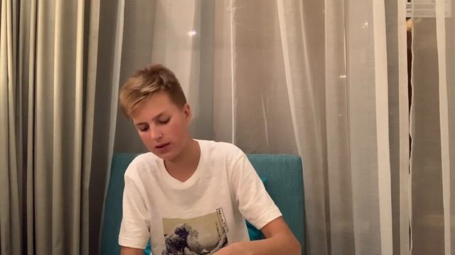 Интересные вкусы чипсов Lays , которых нет в России! Очень остро?) смотреть онлайн