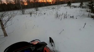 Тест-драйв снегохода Polaris Dragon 700. Неожиданная встреча с березой :-)