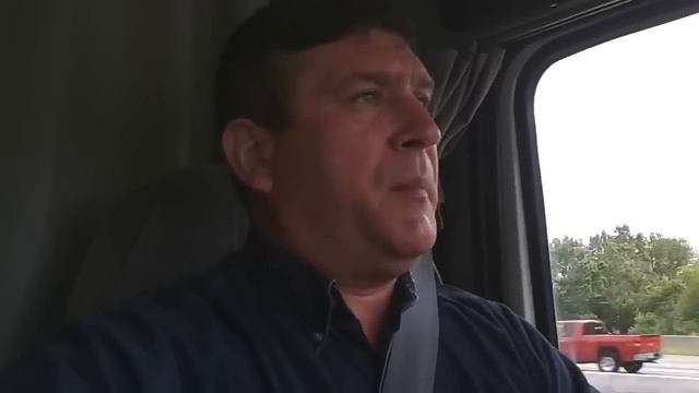 Американский дальнобойщик круто и талантливо поет украинскую песню. смотреть онлайн