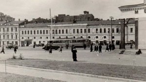 "ПОМНЮ"... (Фото Ретро СССР - Москва 1940-50-х гг. - Поёт Антонина Клещёва)