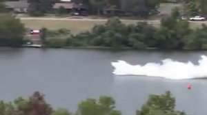 Гоночный катер загорелся и разлетелся на кусочки