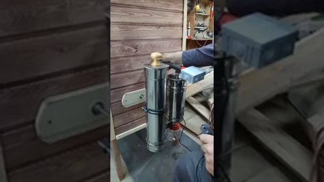 Что нужно знать при изготовлении деревянной коптильни.