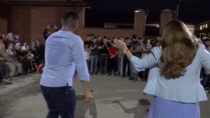 Красивые Девушки танцуют Чеченскую лезгинку на свадьбе. 2023
