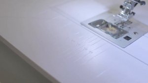 Зачем нужен приставной столик к швейной машине.