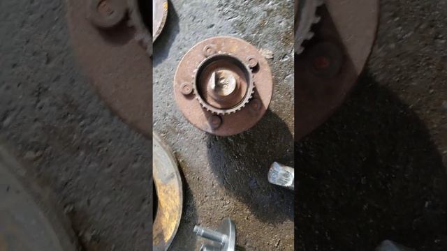 how to remove a ford rear axle without tools!