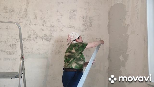 Как заштукатурить стену своими руками под обои