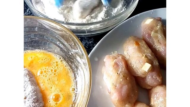 Очень сочные куриные котлетки во фритюре ; )*