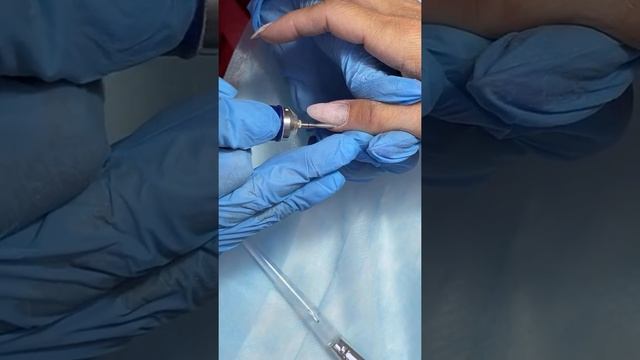 Маникюр Алисе Селезнёвой - радиоведущей Нового радио (Часть 1)