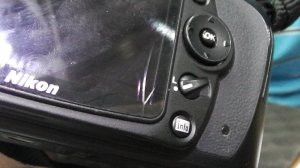 Разбито защитное стекло дисплея. Фотокамера Nikon D90. Замена стекла