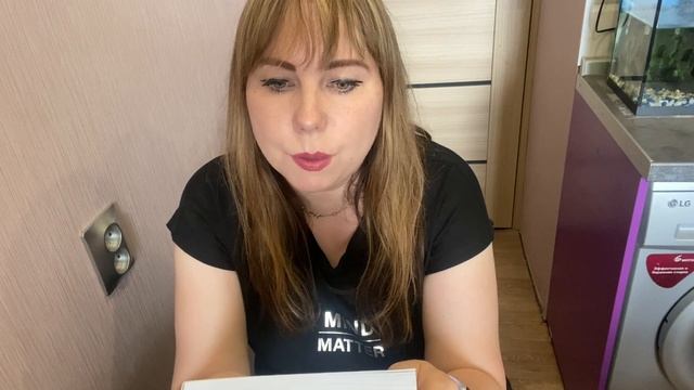 Покупки книг, небольшой влог, первое видео на канале смотреть онлайн