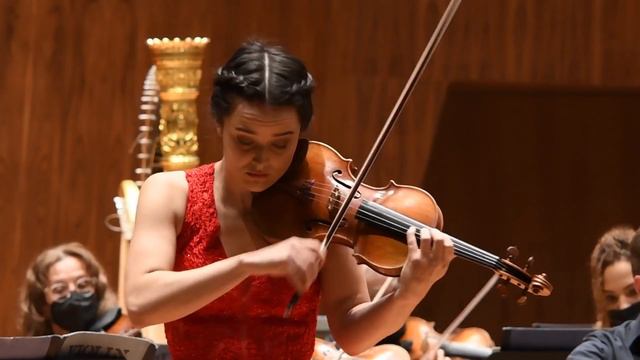 Sibelius Concierto para Violín Abigel Kralik Orquesta Filarmónica de la Ciudad de México смотреть онлайн