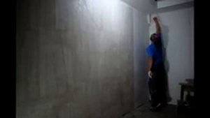 Поклейка стеклохолста - под покраску. Хороший способ!