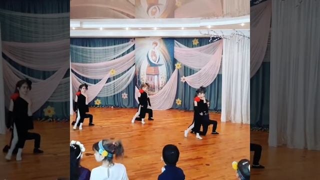 Детский сад..Танец...Танго