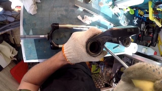 Вилка RockShox XC32 solo air. Обслуживание, как разобрать? смотреть онлайн