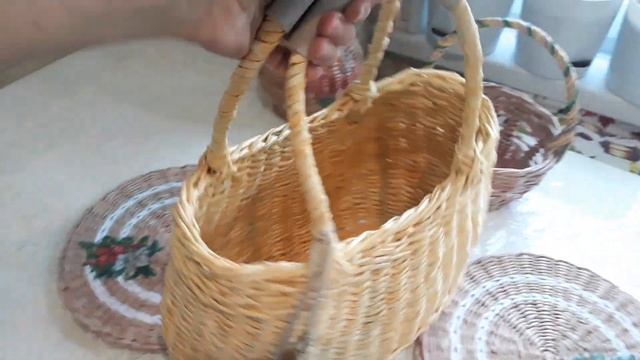 МОИ ПЛЕТЕНЫЕ ИЗДЕЛИЯ ИЗ БУМАЖНОЙ ЛОЗЫ некоторые из них